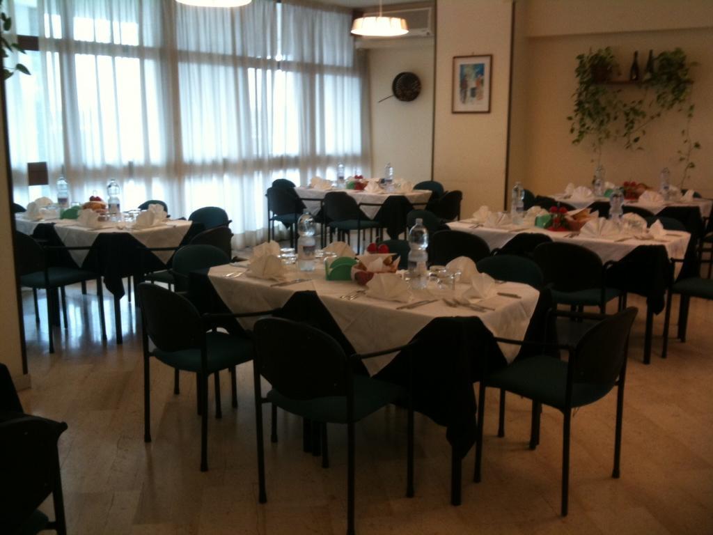Casa Pastor Bonus Hotel Лече Екстериор снимка